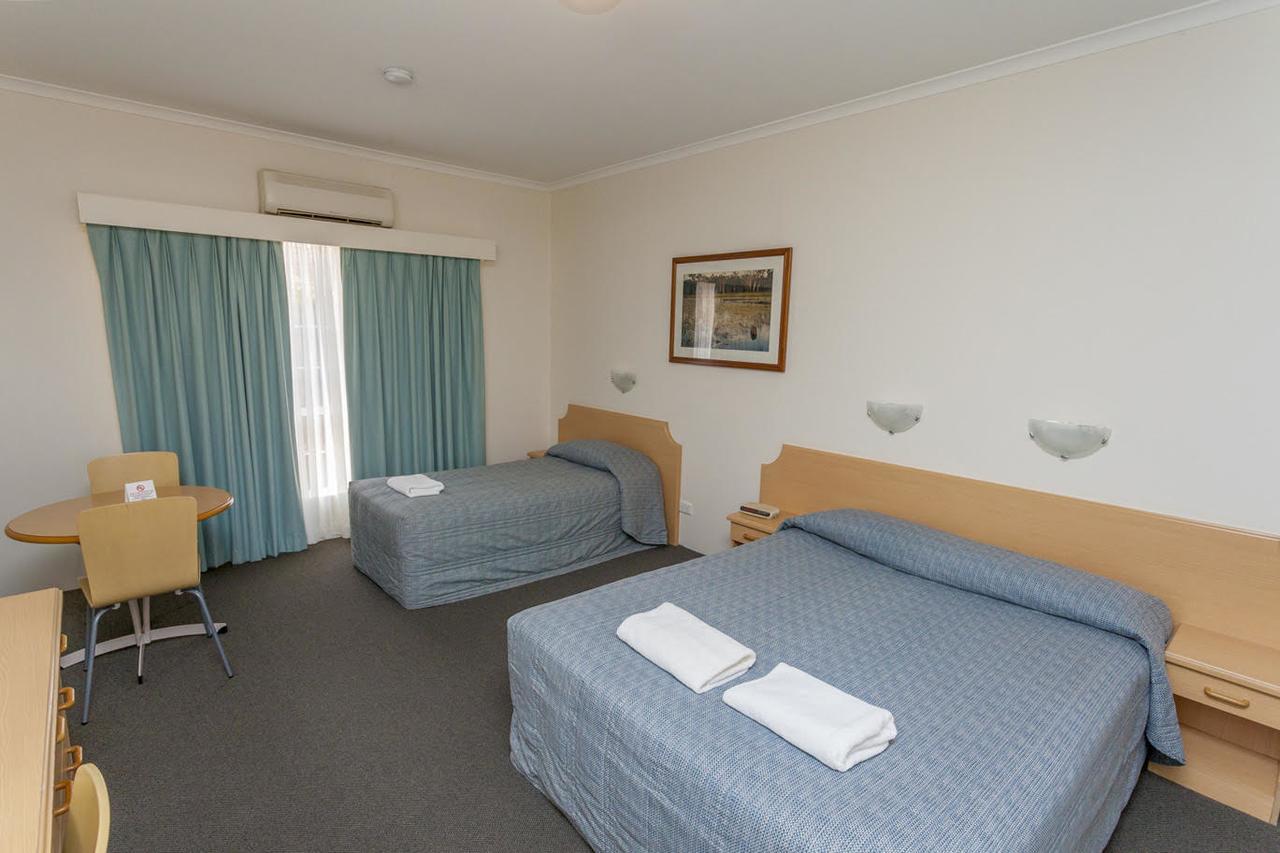 The Kidman Wayside Inn กริฟฟิท ภายนอก รูปภาพ