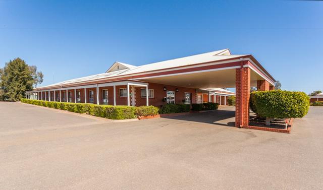 The Kidman Wayside Inn กริฟฟิท ภายนอก รูปภาพ