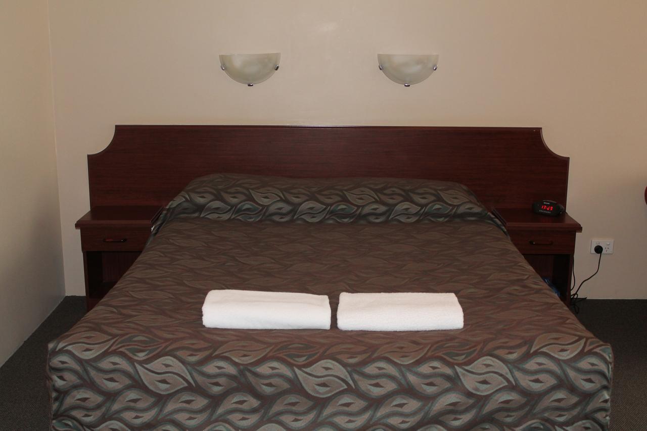The Kidman Wayside Inn กริฟฟิท ภายนอก รูปภาพ