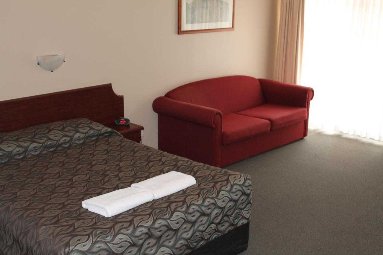 The Kidman Wayside Inn กริฟฟิท ภายนอก รูปภาพ